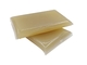 紙の粘着用熱性粘着剤のアンバー黄色で,保存期間は12ヶ月